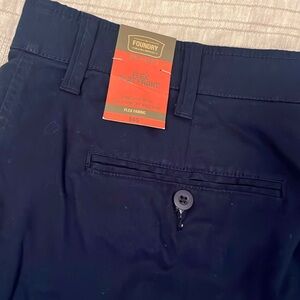 Men’s flat front navy cotton twill short
